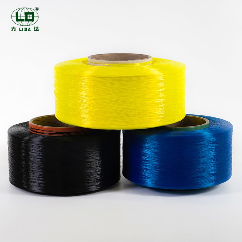 چرا نخ رشته ای ضد UV پلی استر رنگ شده در آفتاب محو نمی شود؟
